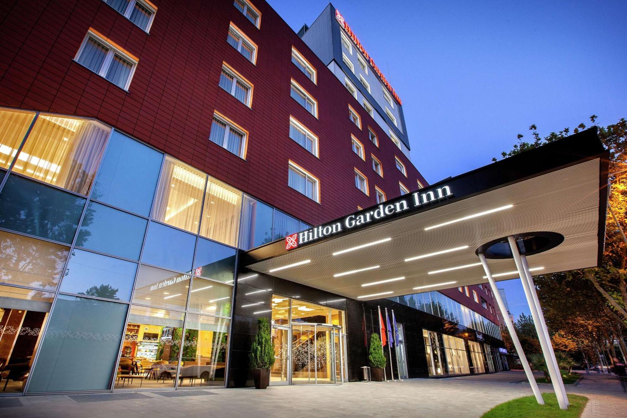 Hilton Garden Inn Тирана Екстер'єр фото